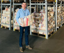 Entrega de cestas para quilombas