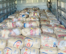 Entrega de cestas para quilombas