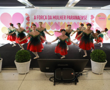 A primeira-dama do Paraná, Luciana Saito Massa, presidiu nesta terça-feira (21) o II Encontro das Primeiras-Damas do Paraná — A Força da Mulher Paranaense, no Museu Oscar Niemeyer, em Curitiba. 