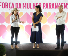 A primeira-dama do Paraná, Luciana Saito Massa, presidiu nesta terça-feira (21) o II Encontro das Primeiras-Damas do Paraná — A Força da Mulher Paranaense, no Museu Oscar Niemeyer, em Curitiba. 