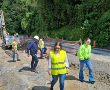 Estrada da Graciosa tem frentes de trabalho em quatro quilômetros