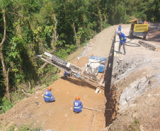 Estrada da Graciosa tem frentes de trabalho em quatro quilômetros