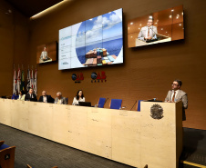 Paraná apresenta proposta de modelo de concessão portuária em evento da OAB-SP