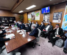 O governador Carlos Massa Ratinho Junior participou nesta terça-feira (07) de uma reunião com o vice-ministro da Agricultura, Silvicultura e Pesca do Japão, Atsushi Nonaka.