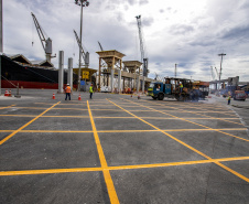 Porto de Paranaguá ganha nova sinalização horizontal e vertical na faixa primária