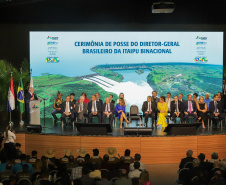 GOVERNADOR EM EXERCÍCIO - FOZ
