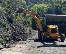 Serviços na PR-090 já iniciaram e devem ser concluídos na próxima semana 