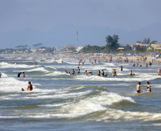 Com maioria paranaense, Estado apresenta perfil dos turistas do Litoral na temporada