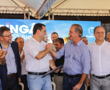  O governador Carlos Massa Ratinho Junior anunciou o início da usina fotovoltaica no aeroporto de Maringá.