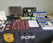 Policiais prendem dez pessoas em esquema que burlava sistema de transferências de veículos