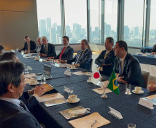 O governador Carlos Massa Ratinho Junior participou de uma série de agendas com empresários em Tóquio, no Japão, nesta quarta-feira (08).