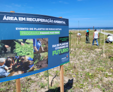 Além da reestruturação da Orla de Matinhos:serviço de esgotamento para a Ilha do Mel, a nova ponte da Ilha de Valadares, construção trapiches, Plano de Manejo da APA de Guaratuba e perto de R$ 300 milhões em licenciamentos: Litoral do Paraná segue como prioridade da gestão Ratinho Junior.