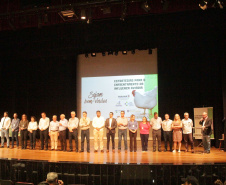 No Sudoeste, Sistema de Agricultura do Paraná debate prevenção da influenza aviária