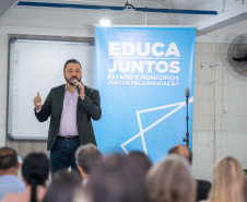 Educação entrega material complementar de alfabetização para redes municipais de ensino