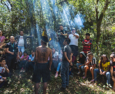 Com novas disciplinas do ensino médio, estudantes indígenas desenvolvem sua cultura em sala de aula