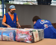 Copel entrega 94 toneladas de alimentos a instituições de educação e assistência social