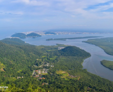 Além da reestruturação da Orla de Matinhos:serviço de esgotamento para a Ilha do Mel, a nova ponte da Ilha de Valadares, construção trapiches, Plano de Manejo da APA de Guaratuba e perto de R$ 300 milhões em licenciamentos: Litoral do Paraná segue como prioridade da gestão Ratinho Junior