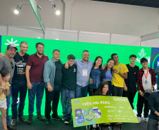 Com estufa automatizada, alunos da rede estadual são premiados no Hackathon Smart Agro