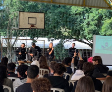 Policiais do SOE ministram palestra em colégio da rede estadual do Paraná