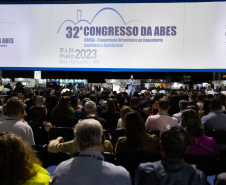 Sanepar apresenta ações sobre marco do saneamento e ganha prêmios em congresso nacional