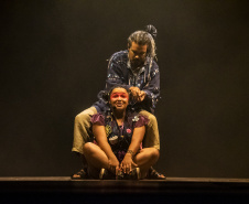 Musical Itan e Tal volta ao Guairinha no mês de maio pelo projeto Crianças no Teatro