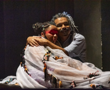 Musical Itan e Tal volta ao Guairinha no mês de maio pelo projeto Crianças no Teatro