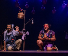 Musical Itan e Tal volta ao Guairinha no mês de maio pelo projeto Crianças no Teatro
