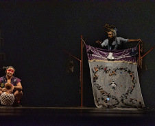 Musical Itan e Tal volta ao Guairinha no mês de maio pelo projeto Crianças no Teatro