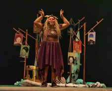 Musical Itan e Tal volta ao Guairinha no mês de maio pelo projeto Crianças no Teatro