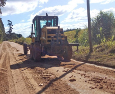 Conservação de estradas rurais na RMC e Vale do Ribeira são homologadas