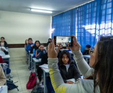 Reconhecimento facial na chamada chega a 1,6 mil colégios da rede estadual