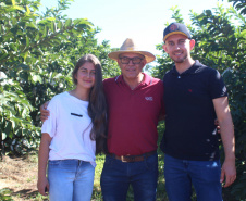 Visita técnica do Sistema Estadual de Agricultura a propriedades de café em Carlópolis