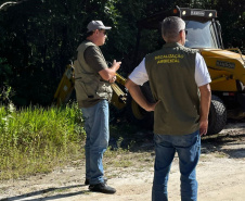 IAT colocou em prática um plano semanal de monitoramento e fiscalização de áreas urbanas e de proteção ambiental desmatadas irregularmente em Guaratuba, no Litoral.