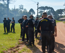 Policiais penais são capacitados para atuar como instrutores de técnicas não letais