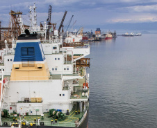 Porto de Paranaguá é o primeiro porto público do Brasil a receber certificação ambiental global