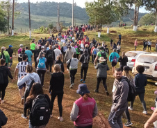 Após reunir centenas de pessoas em Campo Mourão, Caminhadas na Natureza segue para Ortigueira