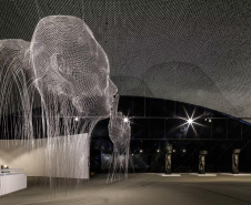 Última semana para ver a exposição do artista Jaume Plensa no MON