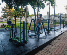 Desde que foi reformada, ampliada e entregue, em outubro do ano passado, a Praça Antônio Geraldo Mendes tornou-se ponto de encontro para os moradores de Leópolis, município de 4.145 habitantes no Norte do Paraná.