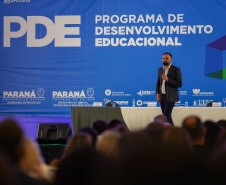 Aula inaugural em Foz do Iguaçu marca início do PDE para dois mil professores da rede estadual