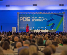 Aula inaugural em Foz do Iguaçu marca início do PDE para dois mil professores da rede estadual