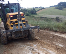Conservação de estradas rurais na RMC e Vale do Ribeira são homologadas