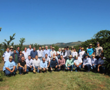 Visita técnica do Sistema Estadual de Agricultura a propriedades de café em Carlópolis