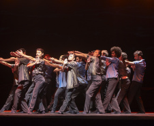 Ponta Grossa e Guarapuava recebem Balé Teatro Guaíra com "V.I.C.A." e "Piá"
