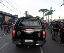 Policiamento reforçado garante segurança durante jogo de futebol em Curitiba