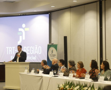 O governador Carlos Massa Ratinho Junior participou de um seminário sobre combate ao trabalho infantil nesta quarta-feira (31), em Foz do Iguaçu. 