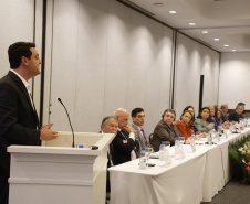 O governador Carlos Massa Ratinho Junior participou de um seminário sobre combate ao trabalho infantil nesta quarta-feira (31), em Foz do Iguaçu. 