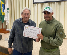 Agentes de trânsito DER 158 agentes de trânsito recebem certificação para fiscalizarem rodovias estaduais 