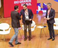 Governador participa do 8º Cosud em Minas Gerais