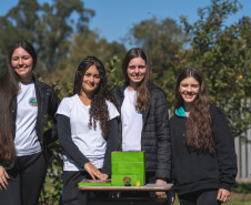 Colégio Agrícola da Lapa abraça projeto de abelhas nativas e leva tema às aulas