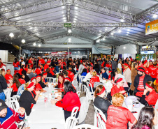 Julho tem gastronomia caiçara, dança folclórica, carneiro no buraco e ciência no calendário turístico paranaense